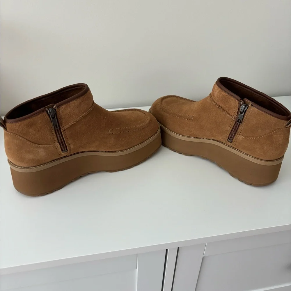 UGG Cityfunc Ultra Mini Water-Resistant Platform Bootie Size 8.5 - Picture 3 of 6